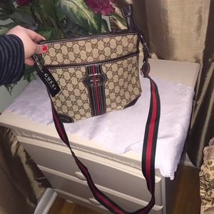 Fashion crossbody with coin purse ♥️